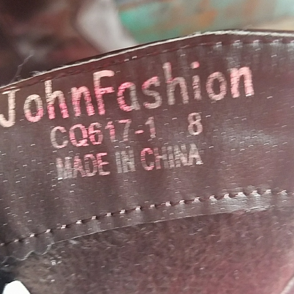 boots - Picture 4 of 4